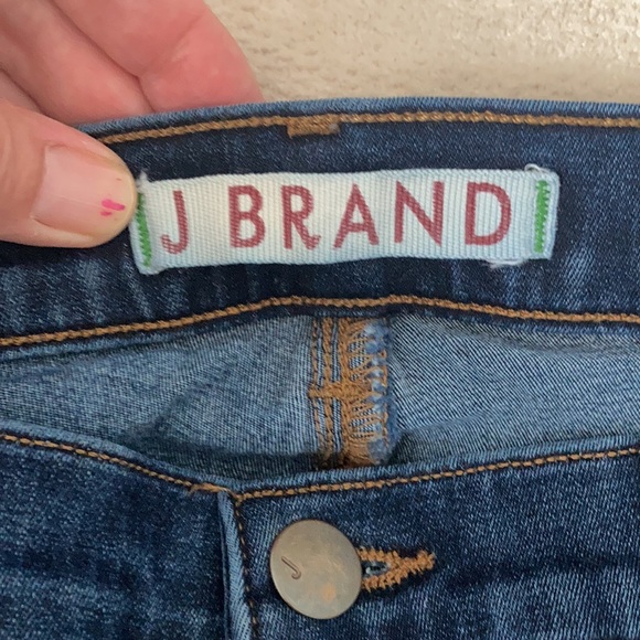 J.BRAND SUPER SKINNY jeans. - Picture 2 of 5
